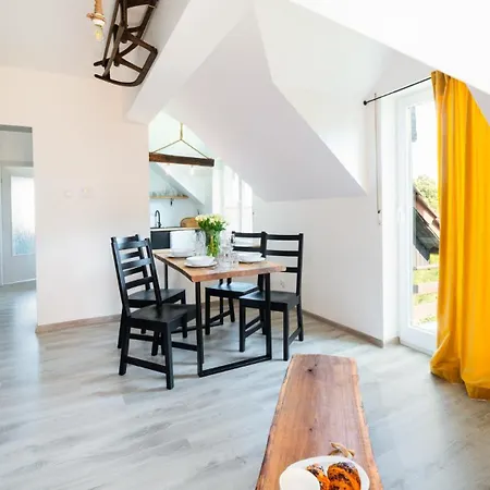 Z Balkonami, Spokojna Okolica Karpacz