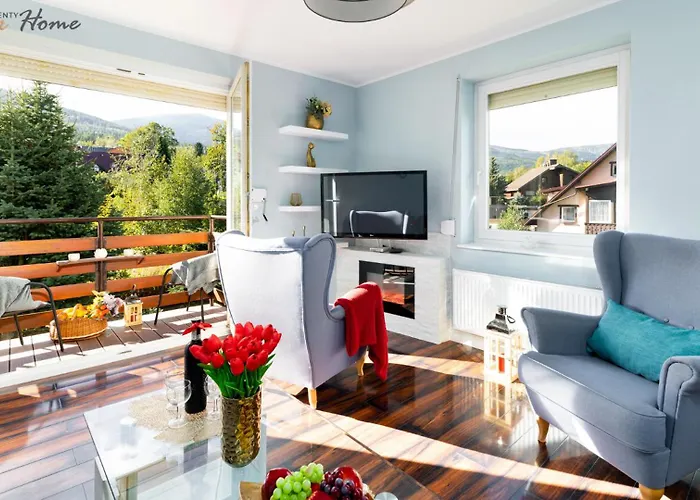 Z Balkonami, Spokojna Okolica